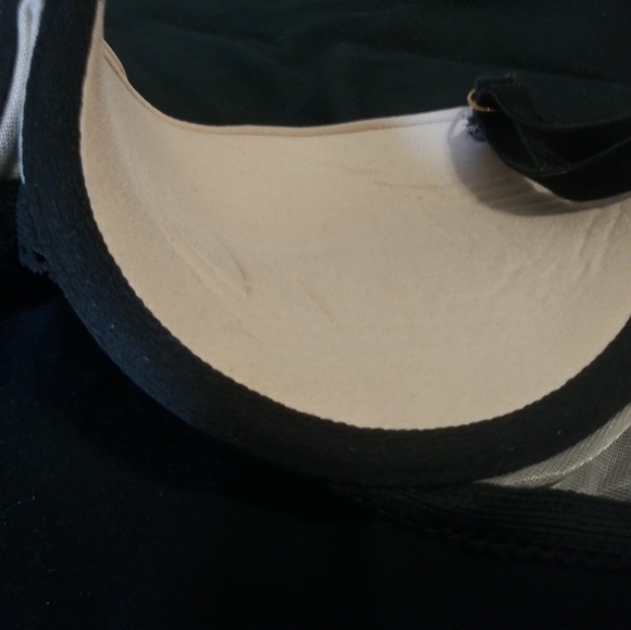 32D bras - Picture 8 of 11